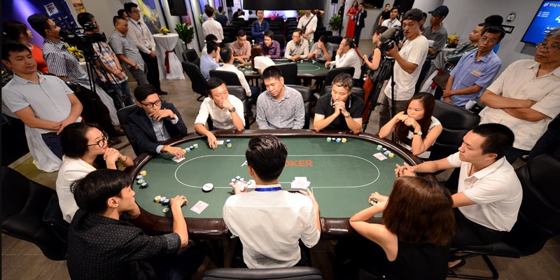 Tầm quan trọng của chiến thuật trò chơi poker là gì?